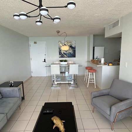 Ocean Front 2 Bedroom & Bath In Isla Verde San Juan Zewnętrze zdjęcie