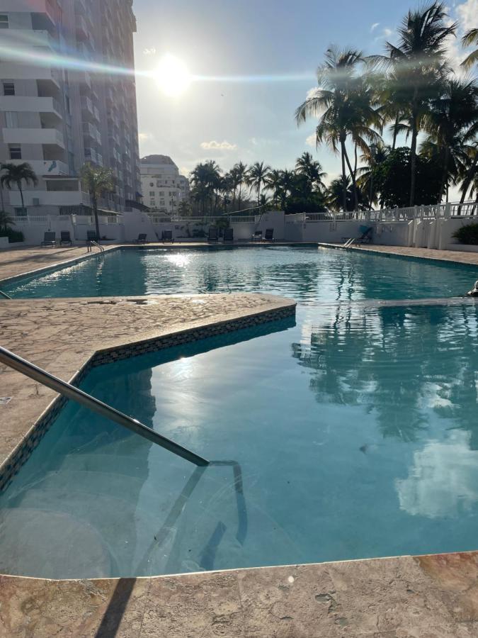 Ocean Front 2 Bedroom & Bath In Isla Verde San Juan Zewnętrze zdjęcie